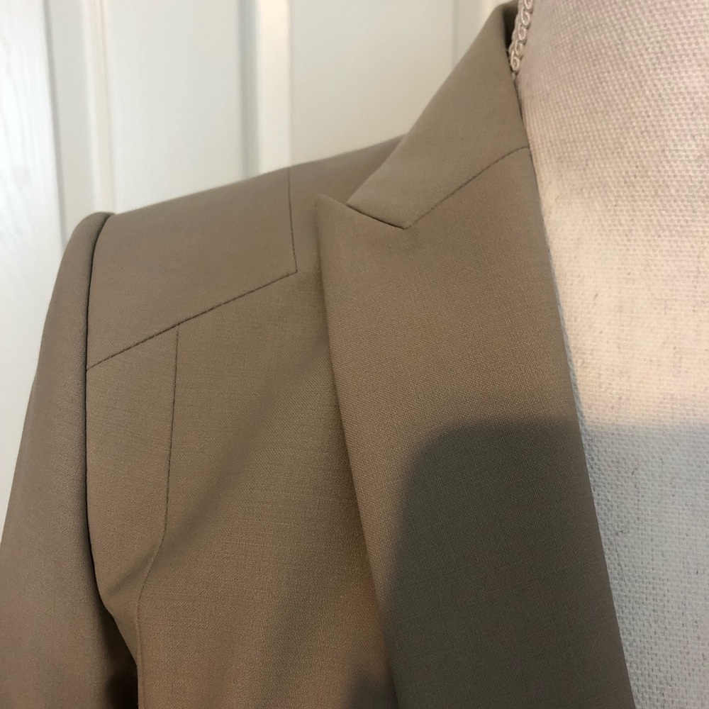 Jacket - Picture 3 of 6